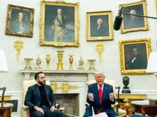 Riche comme Crésus: A Satire on Greed and Vanity